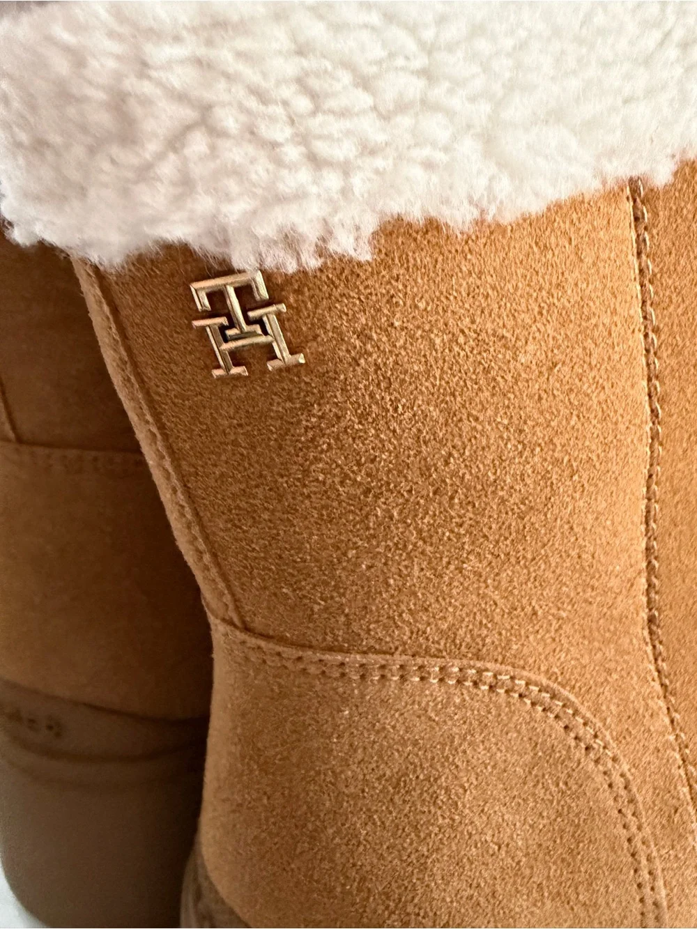 Tommy Hilfiger Pillowi Women's 7.5 Platform faux fur suede Ankle Boots tan